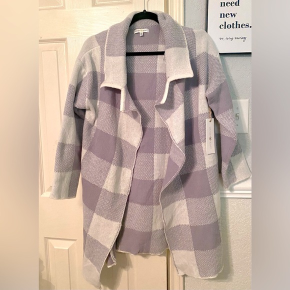 Woven Heart Sweaters - NWT Woven Heart long cardigan buffalo plaid sweater. Size Medium